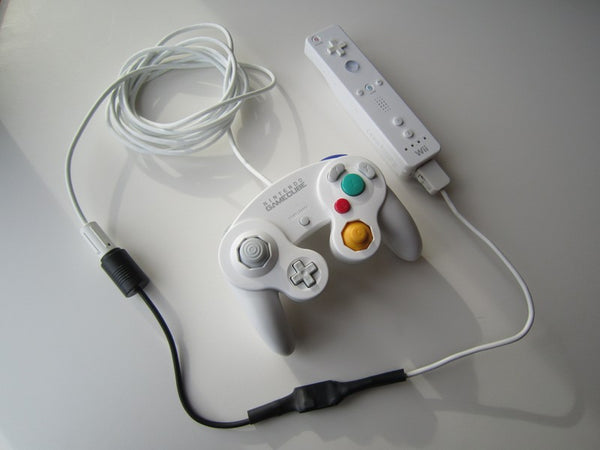 Gamecube controller to Wiimote adapter